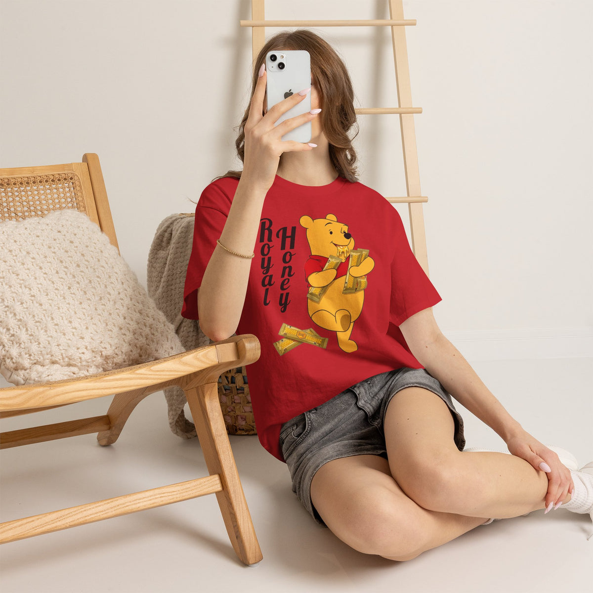 Vert Winnie The Pooh "Royal Honey" Vintage Style Unisex Cotton Graphic T-Shirt