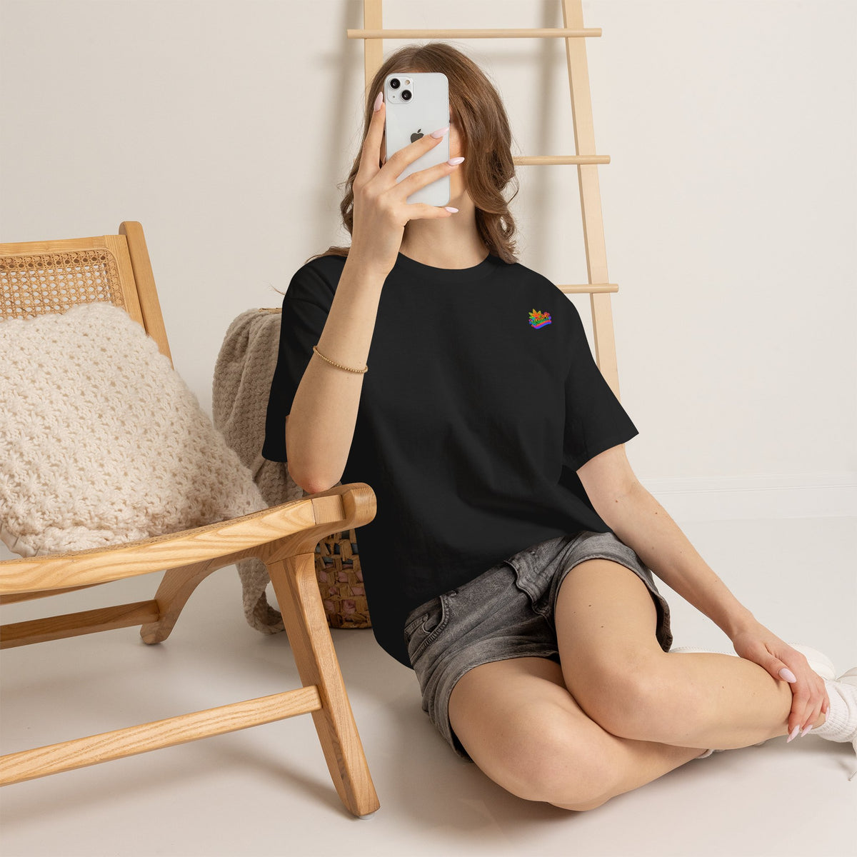 Vert Crested Neon Logo Vintage Style Unisex Cotton Graphic T-Shirt