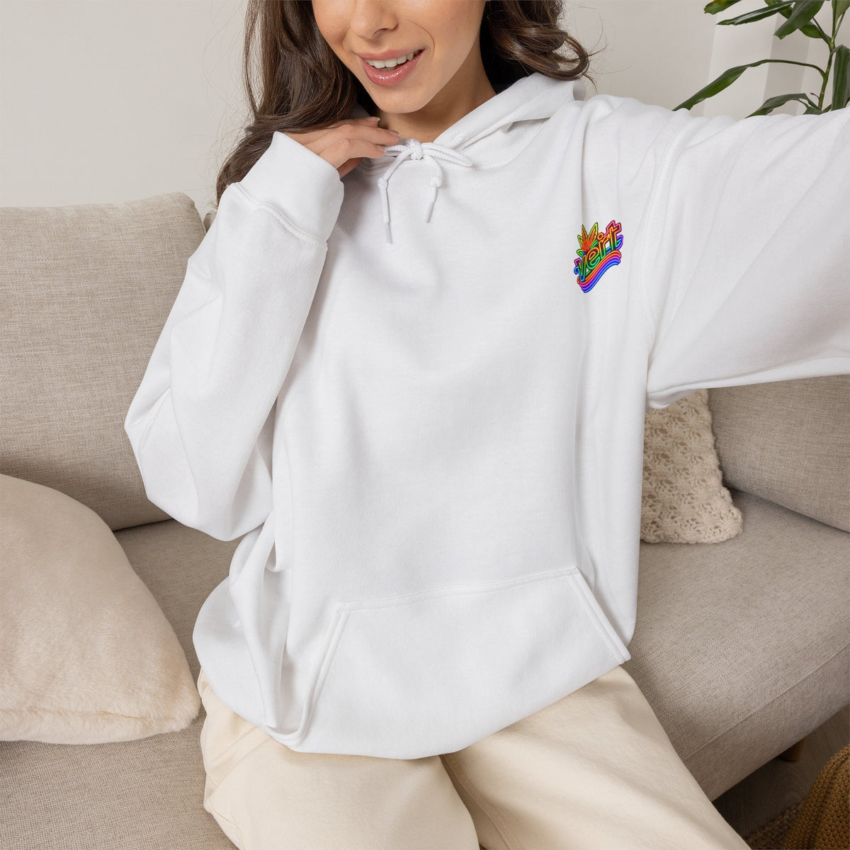 Vert Crested Logo Vintage Style Unisex Graphic Hoodie
