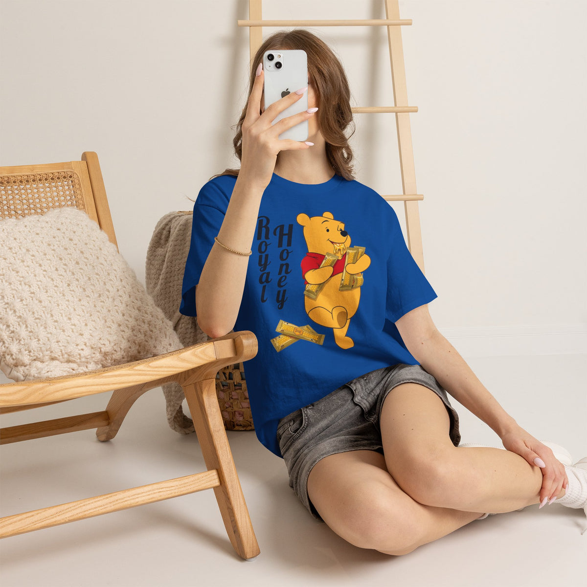 Vert Winnie The Pooh "Royal Honey" Vintage Style Unisex Cotton Graphic T-Shirt