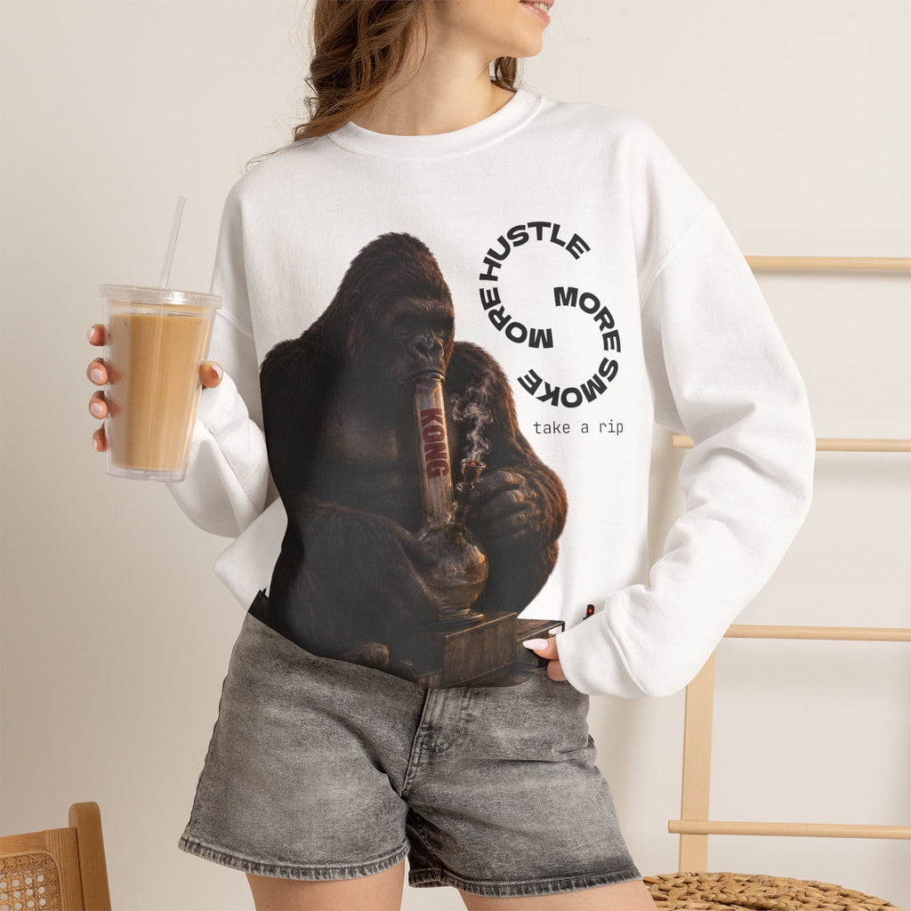 Vert King Kong Smoker Vintage Style Unisex Graphic Crewneck Sweatshirt