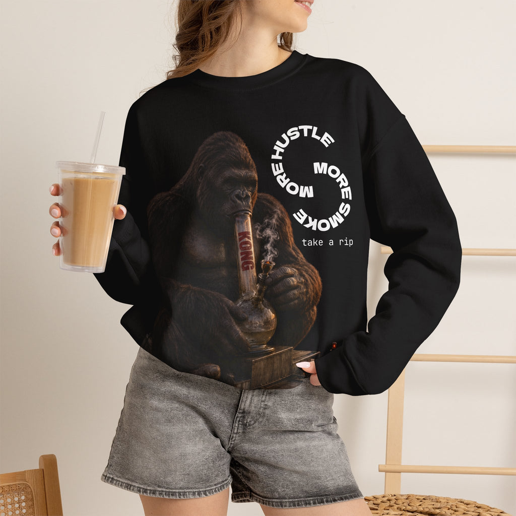 Vert King Kong Smoker Vintage Style Unisex Graphic Crewneck Sweatshirt