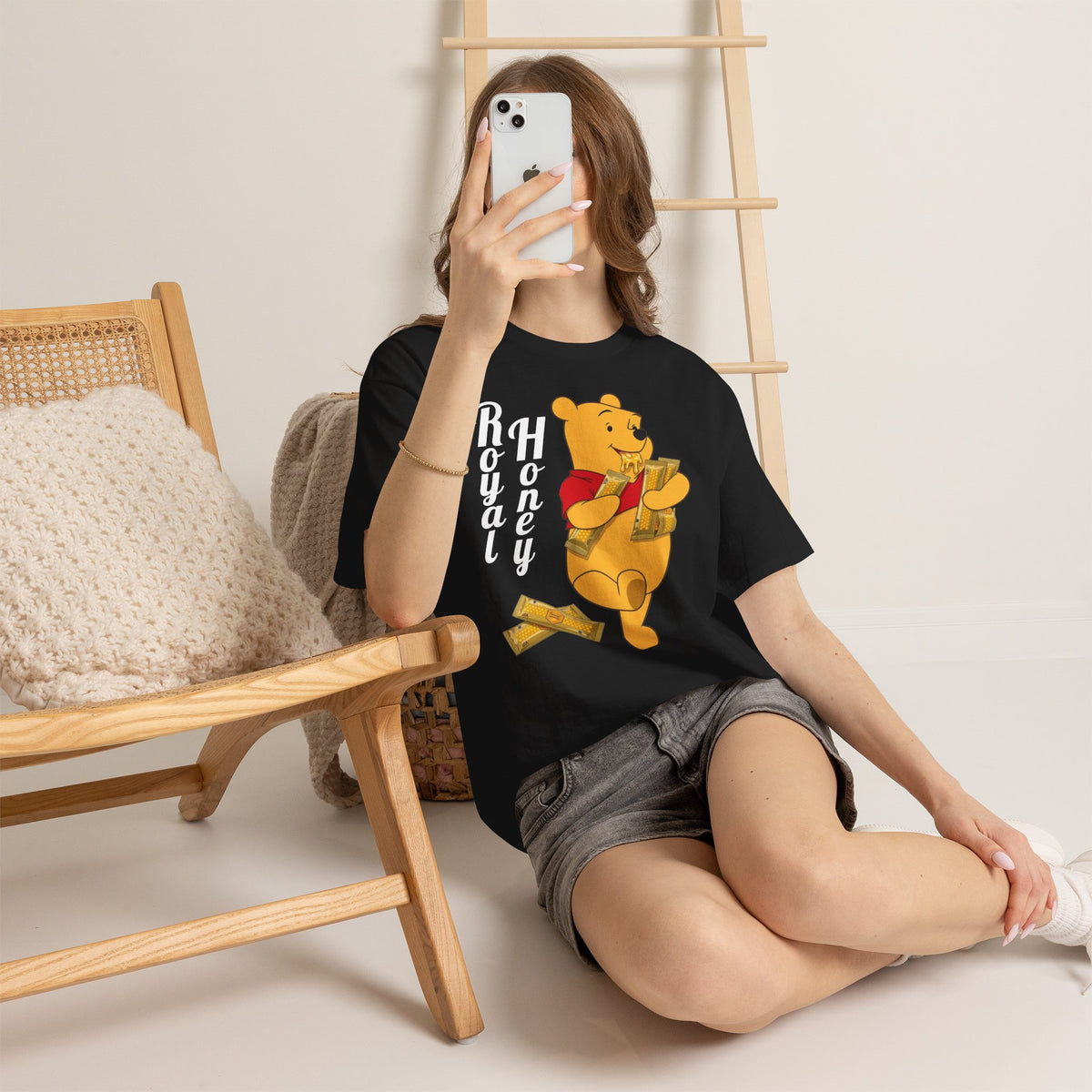Vert Winnie The Pooh "Royal Honey" Vintage Style Unisex Cotton Graphic T-Shirt