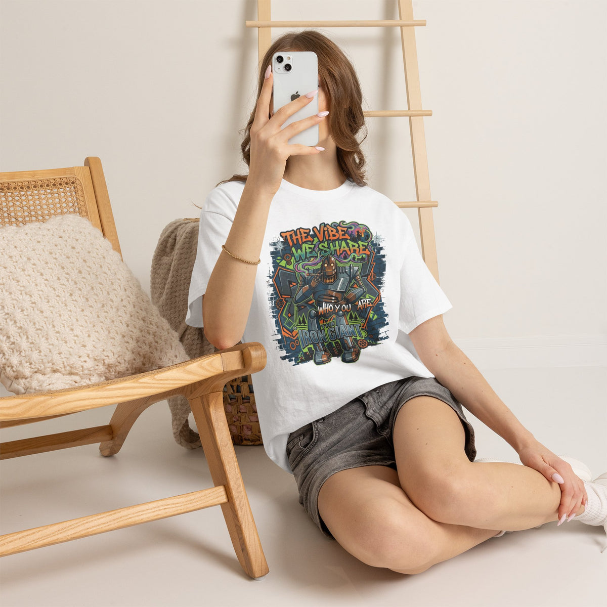 Vert Iron Giant Smoker Vintage Style Unisex Cotton Graphic T-Shirt